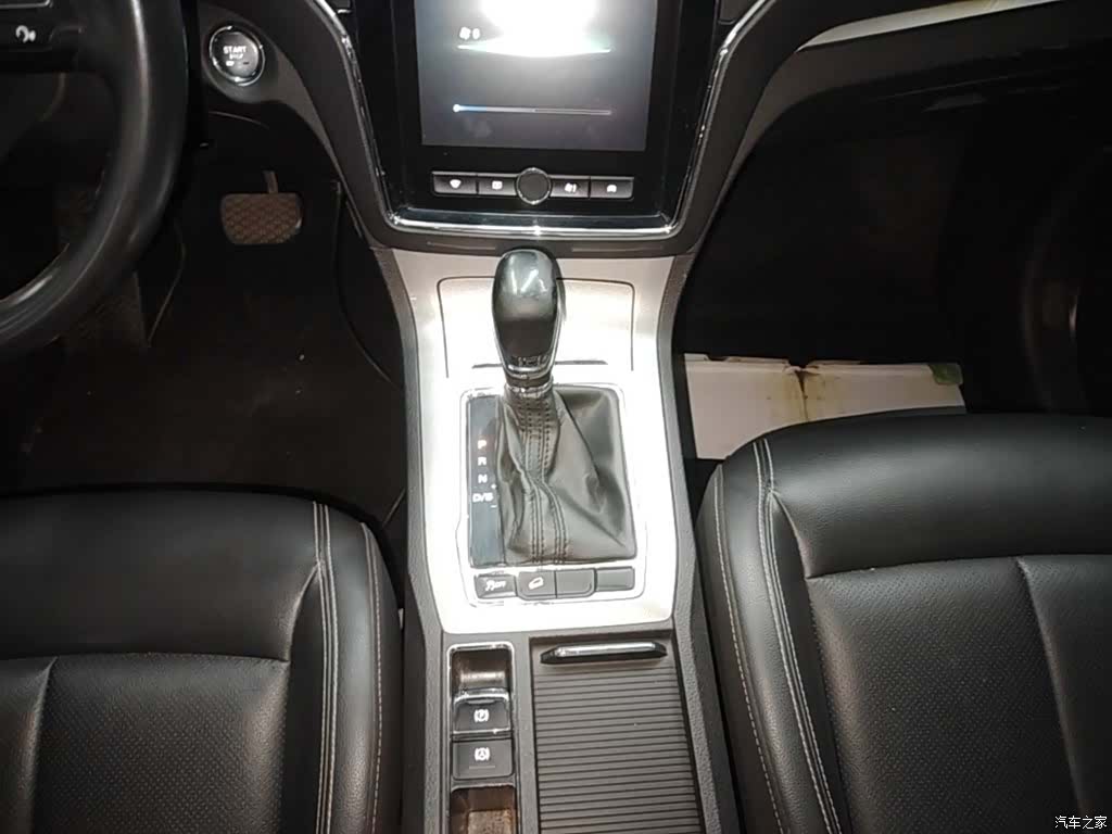 Roewe RX5, 2019 14