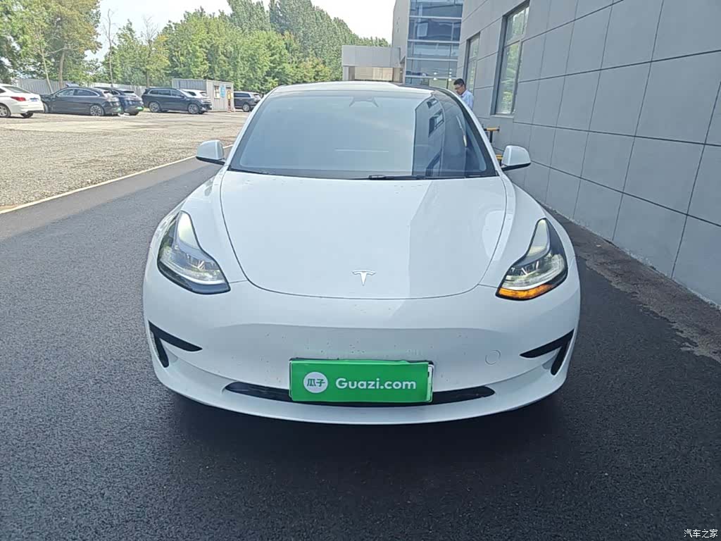 Tesla Model 3, 2023 3