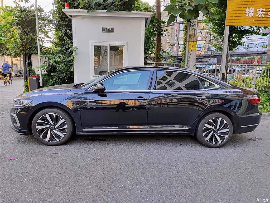 Volkswagen Passat, 2024 3