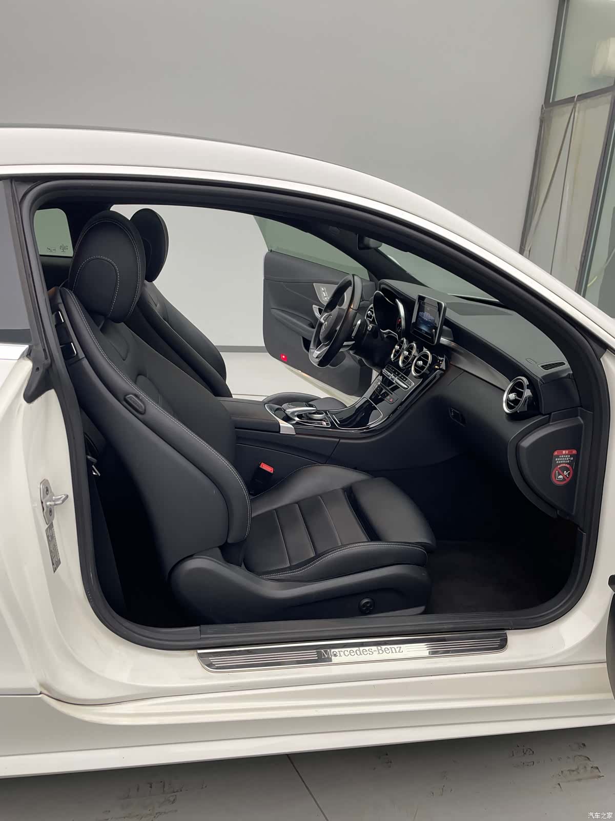 Mercedes-Benz C-Class, 2016 24