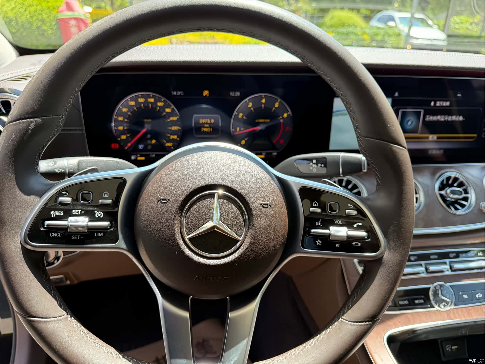Mercedes-Benz E-Class, 2020 24