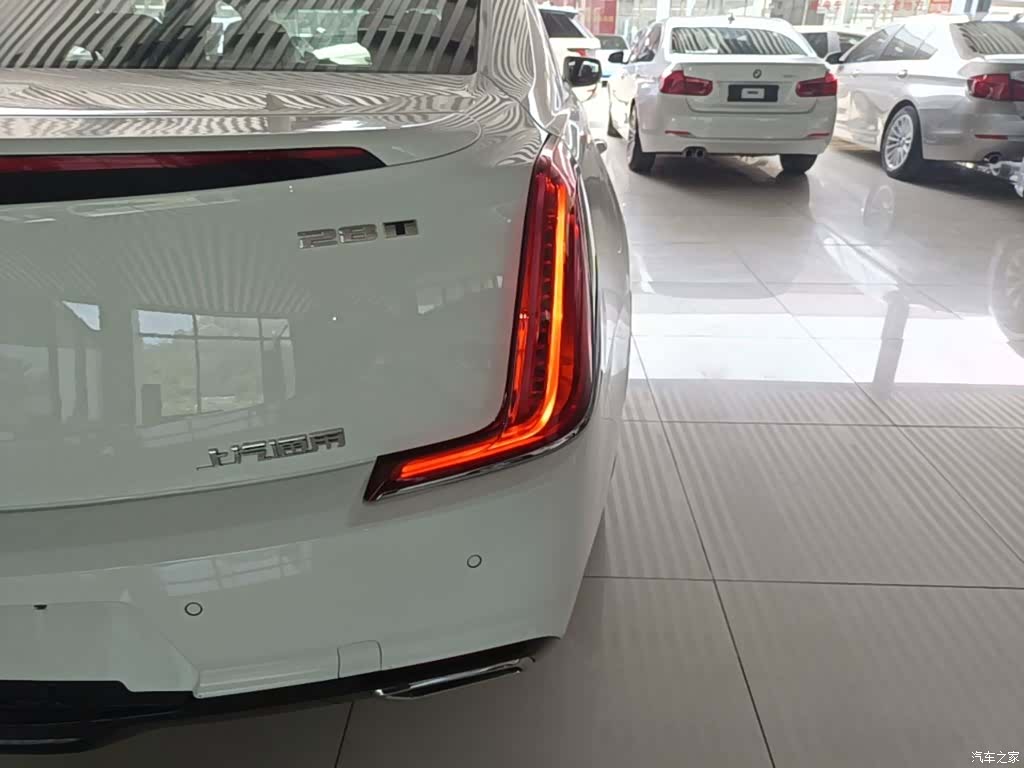 Cadillac XTS, 2019 8