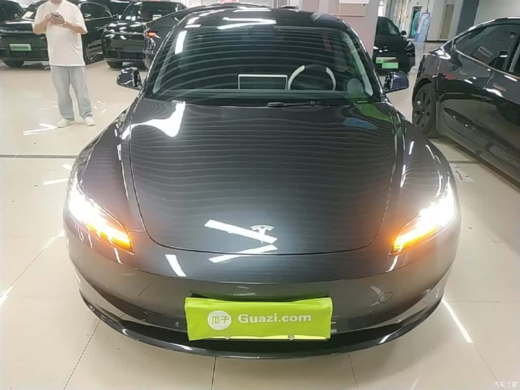 Tesla Model 3, 2024 3