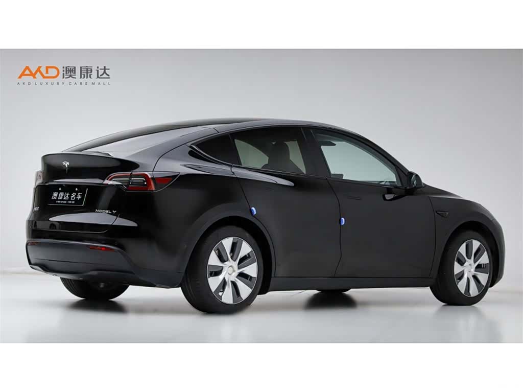 Tesla Model Y, 2023 3