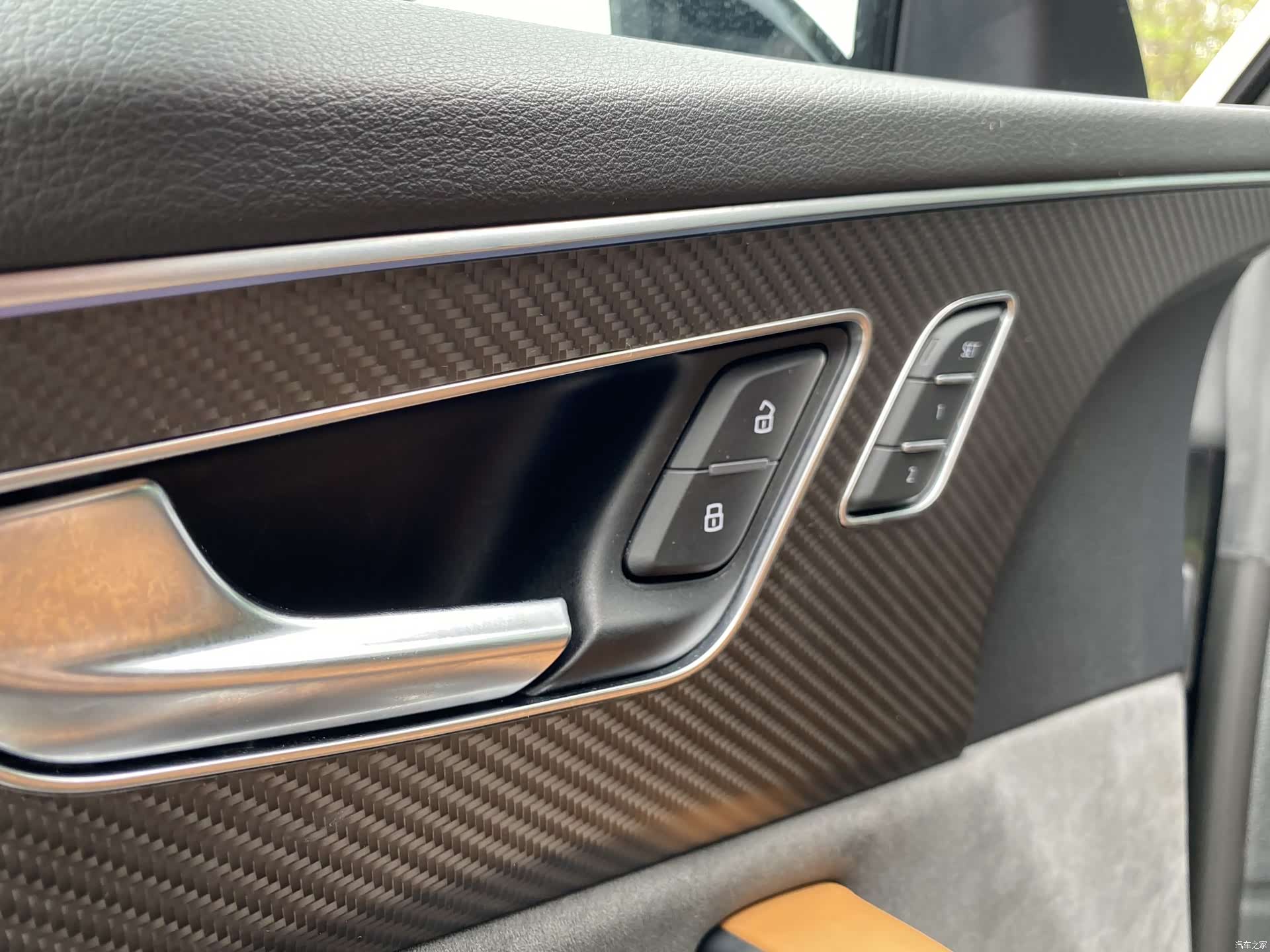 Audi Q8, 2022 18