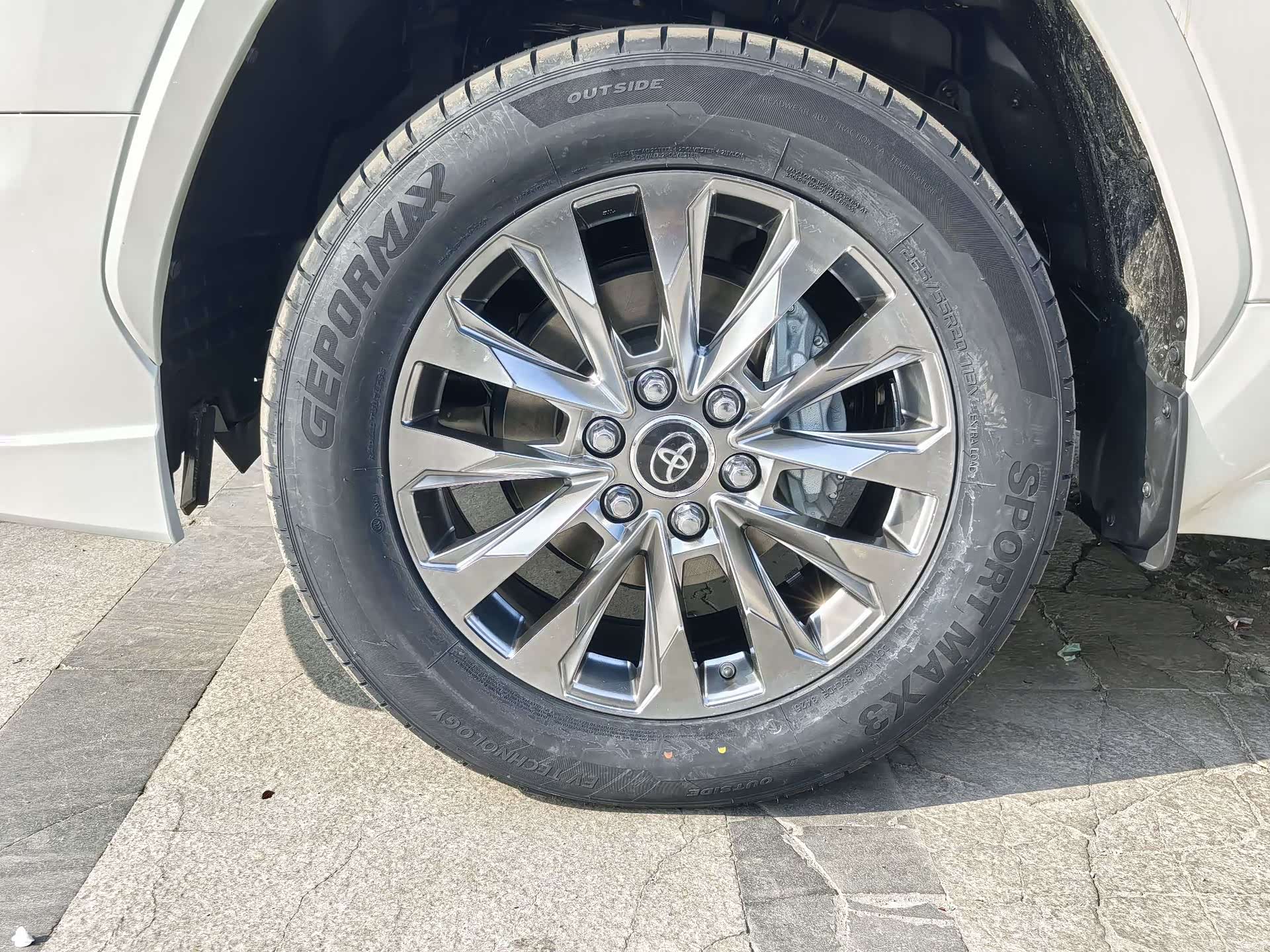 Toyota Land Cruiser, 2026 26