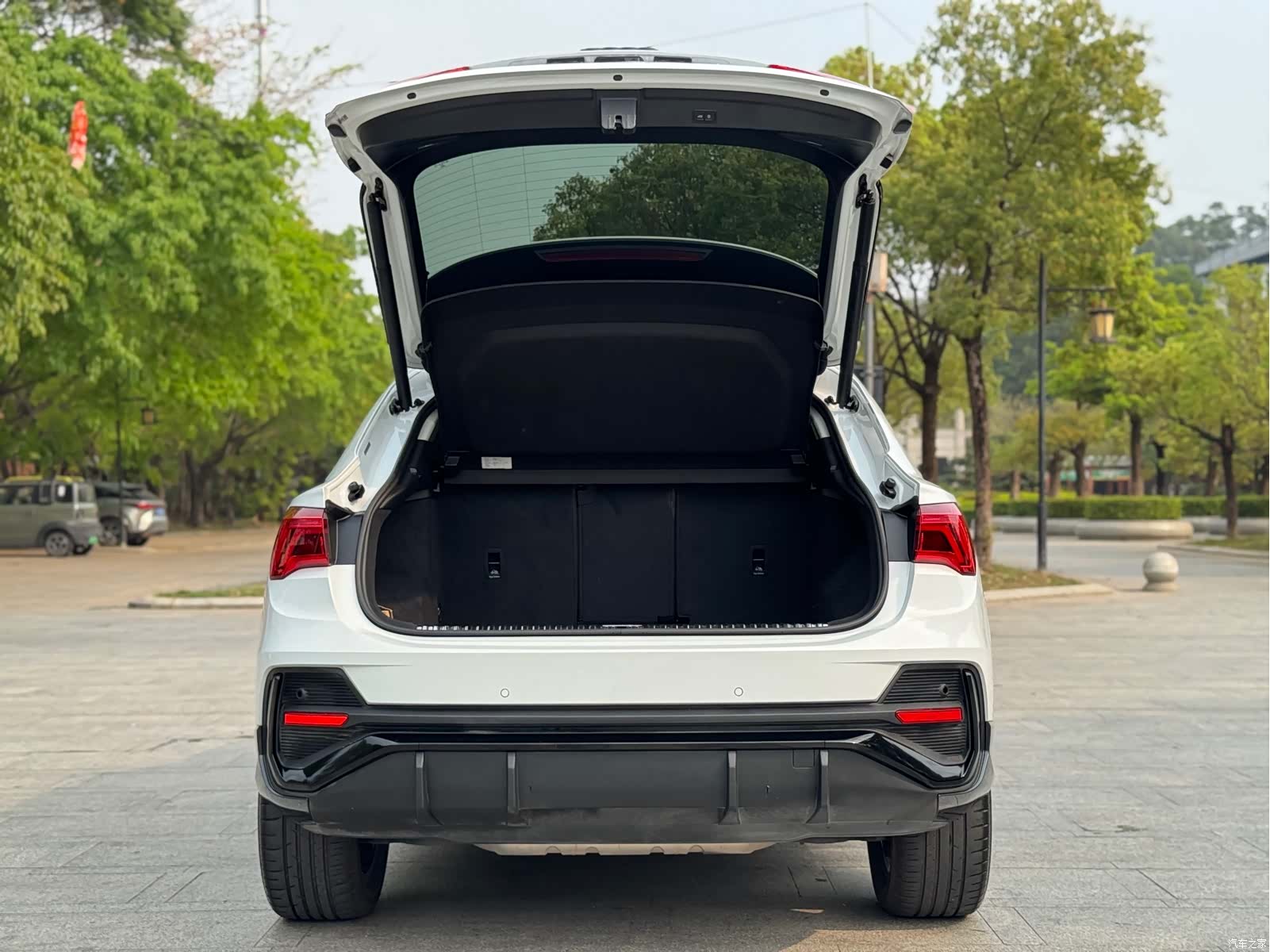 Audi Q3, 2021 24