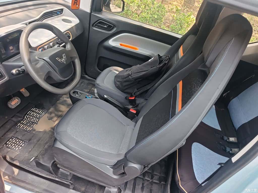 Wuling MINIEV, 2021 11