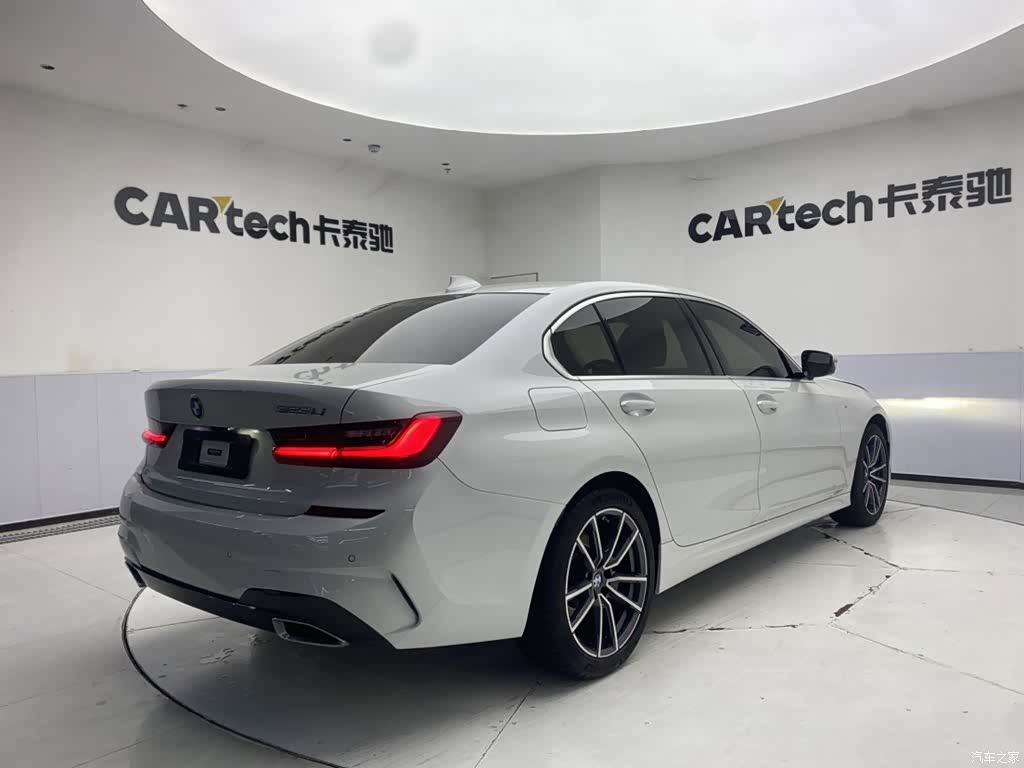 BMW 3 Series, 2022 все фото