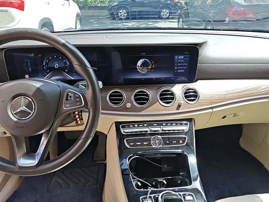 Mercedes-Benz E-Class, 2017 13