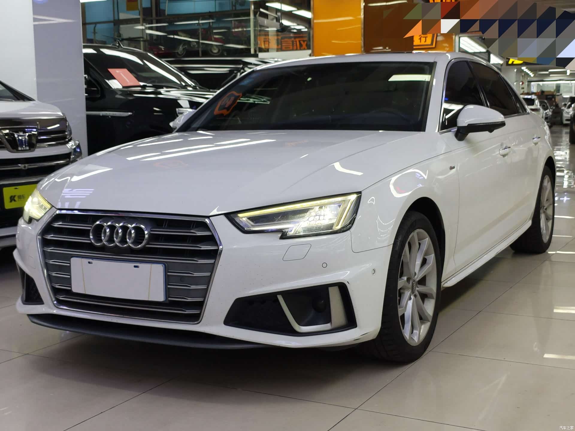 Audi A4L, 2019 1