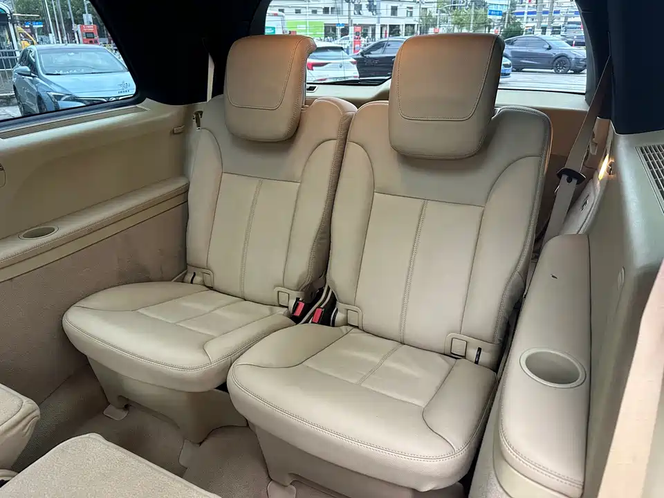 Mercedes-Benz GL grade