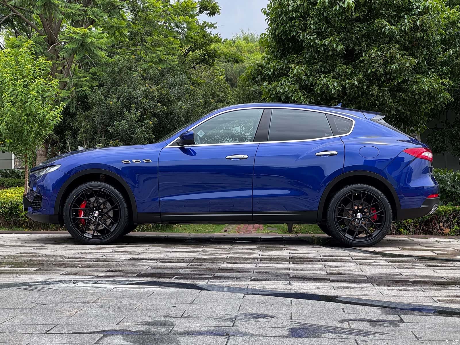 Maserati Levante, 2019 10
