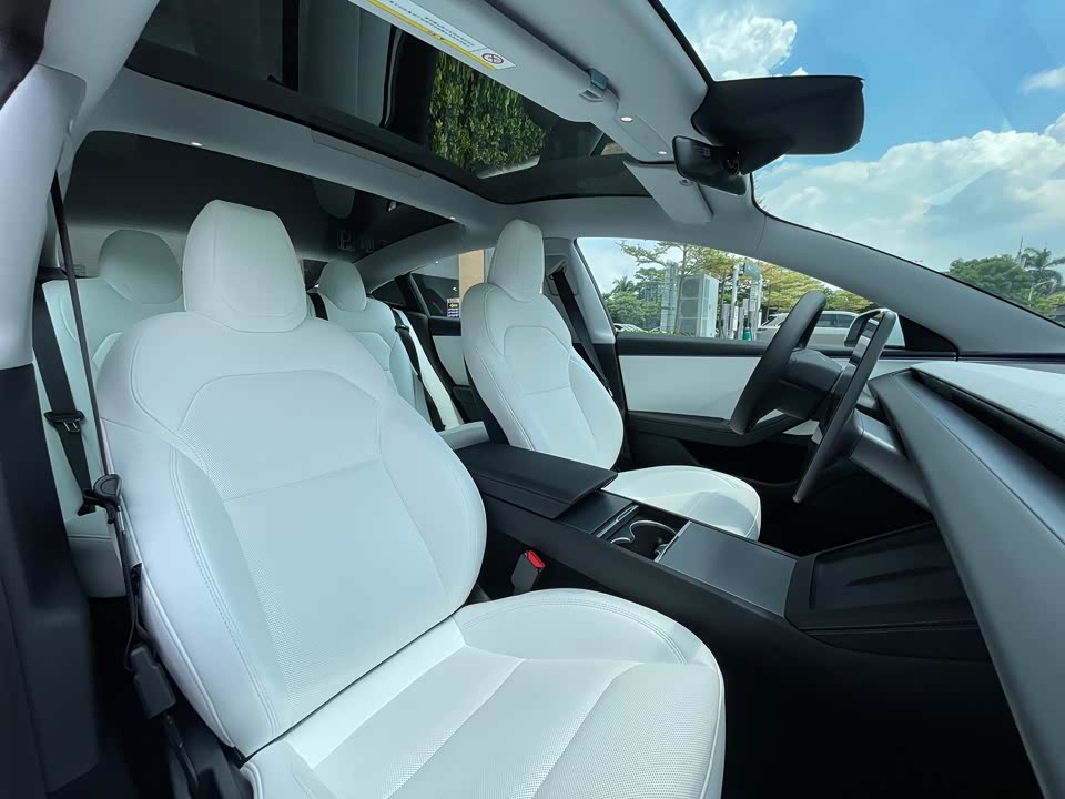 Tesla Model 3 Tesla Model 3