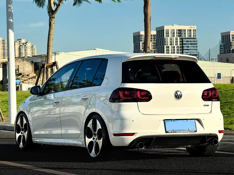 Volkswagen Golf GTI Volkswagen Golf GTI