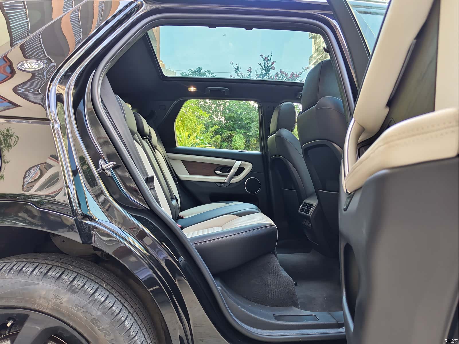 Land Rover Discovery, 2023 9