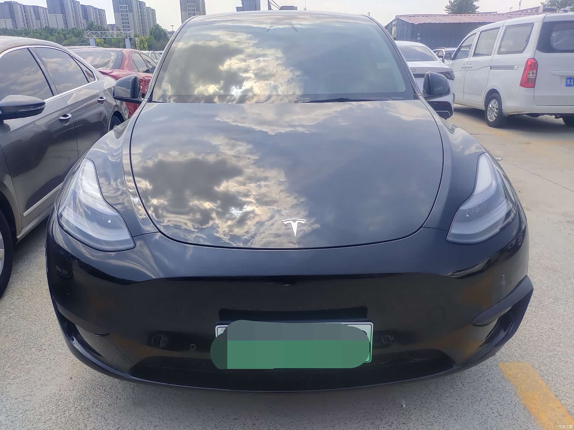 Tesla Model Y, 2023 2