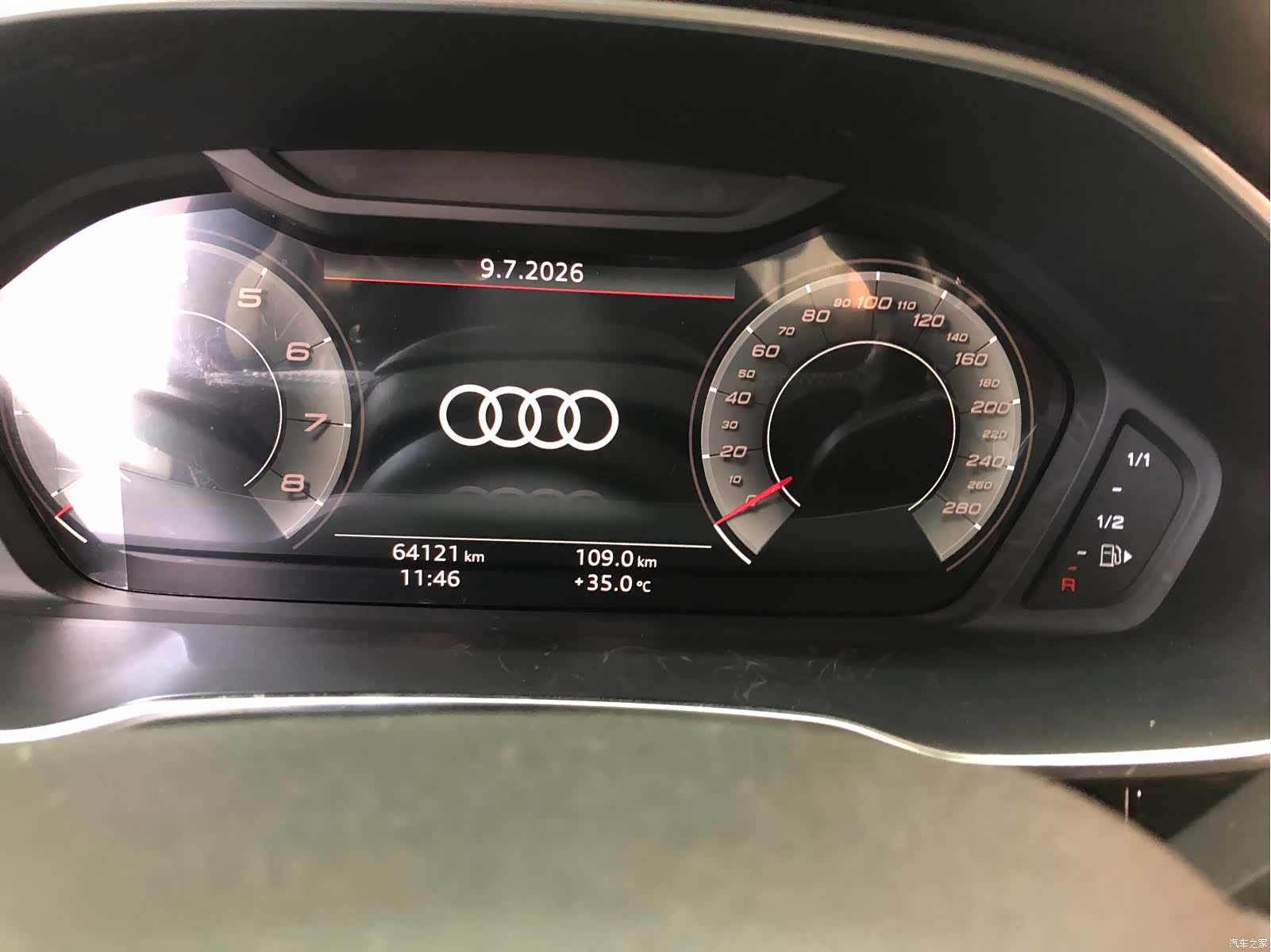 Audi Q3, 2022 8