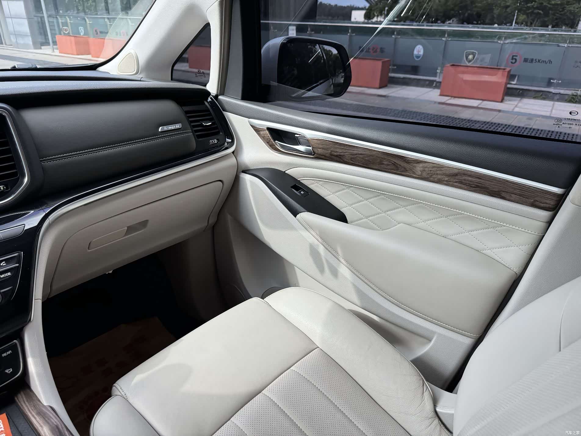Trumpchi M8, 2018 24