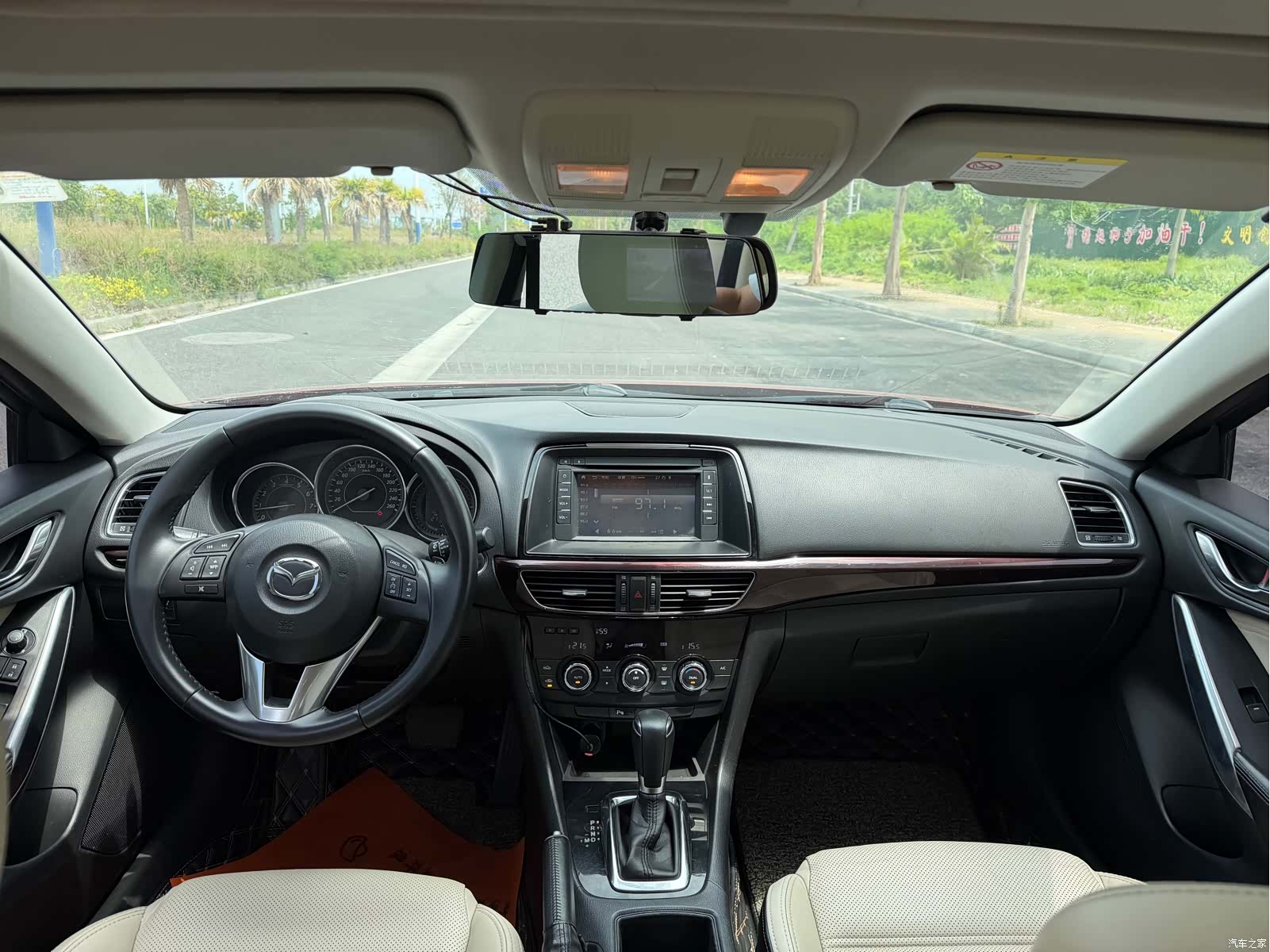 Mazda Atenza, 2013 9