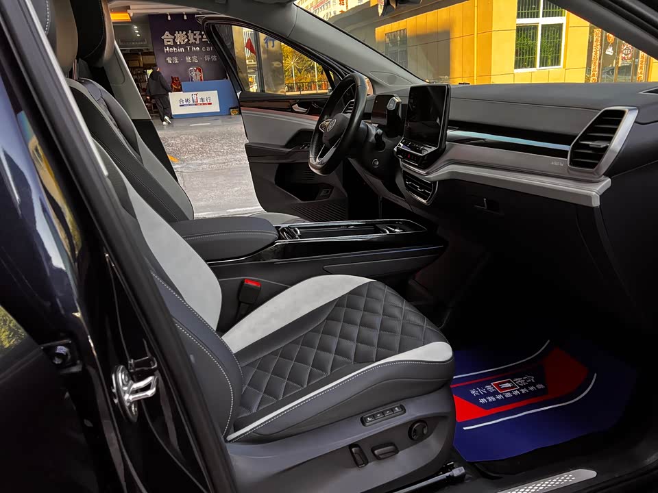 Volkswagen ID.6 CROZZ