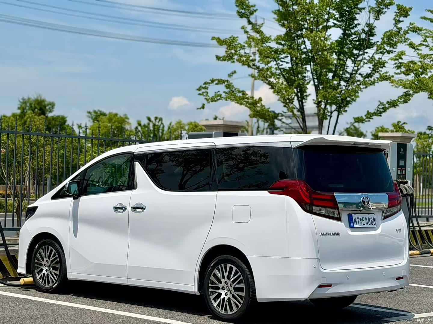 Toyota Alphard, 2018 7