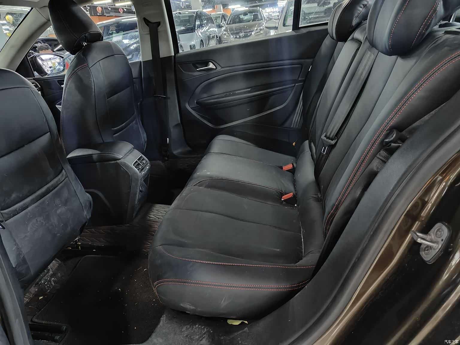 Peugeot 408, 2015 все фото