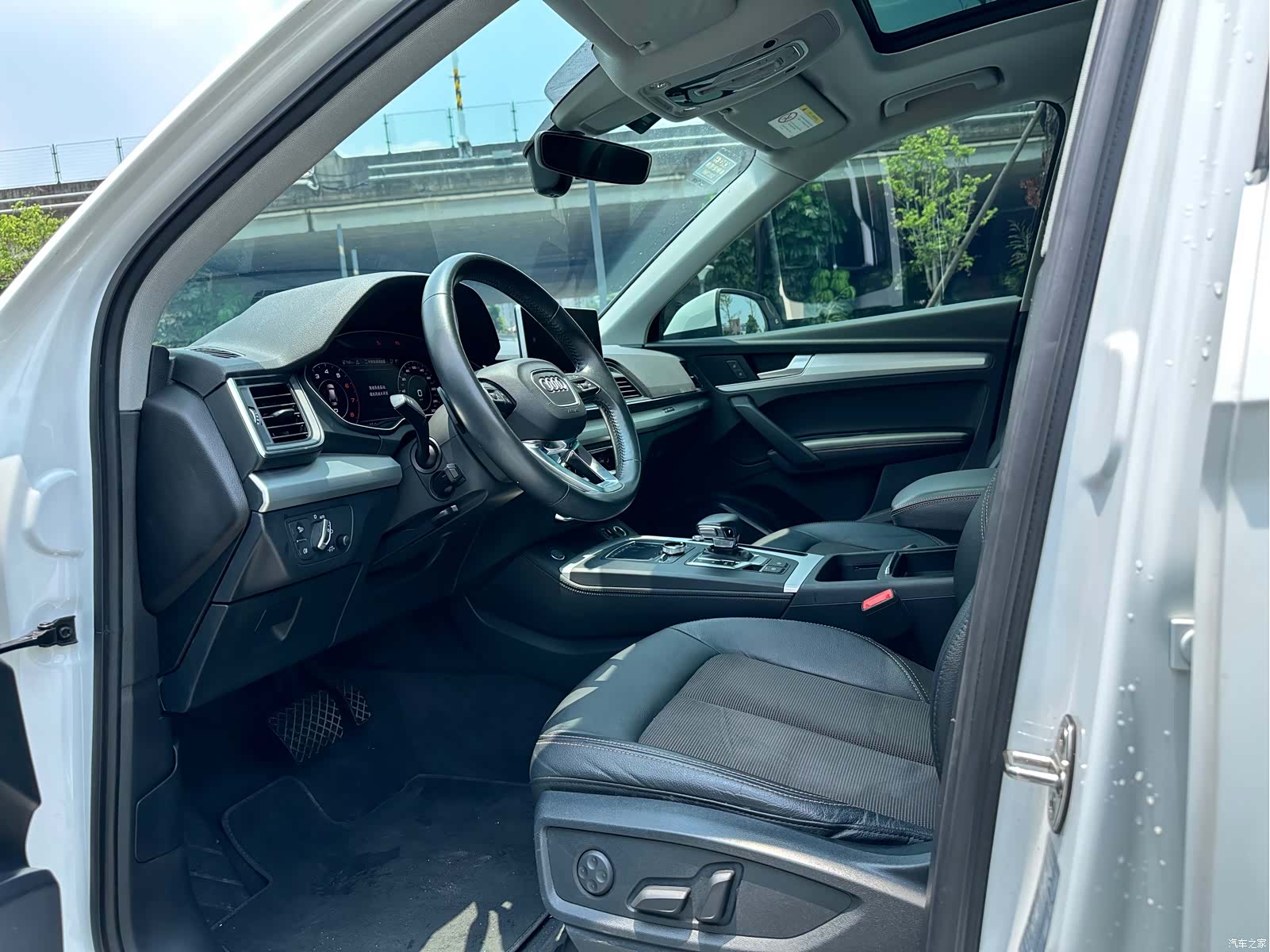 Audi Q5L, 2019 10