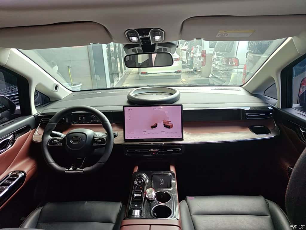 Trumpchi E8, 2024 10