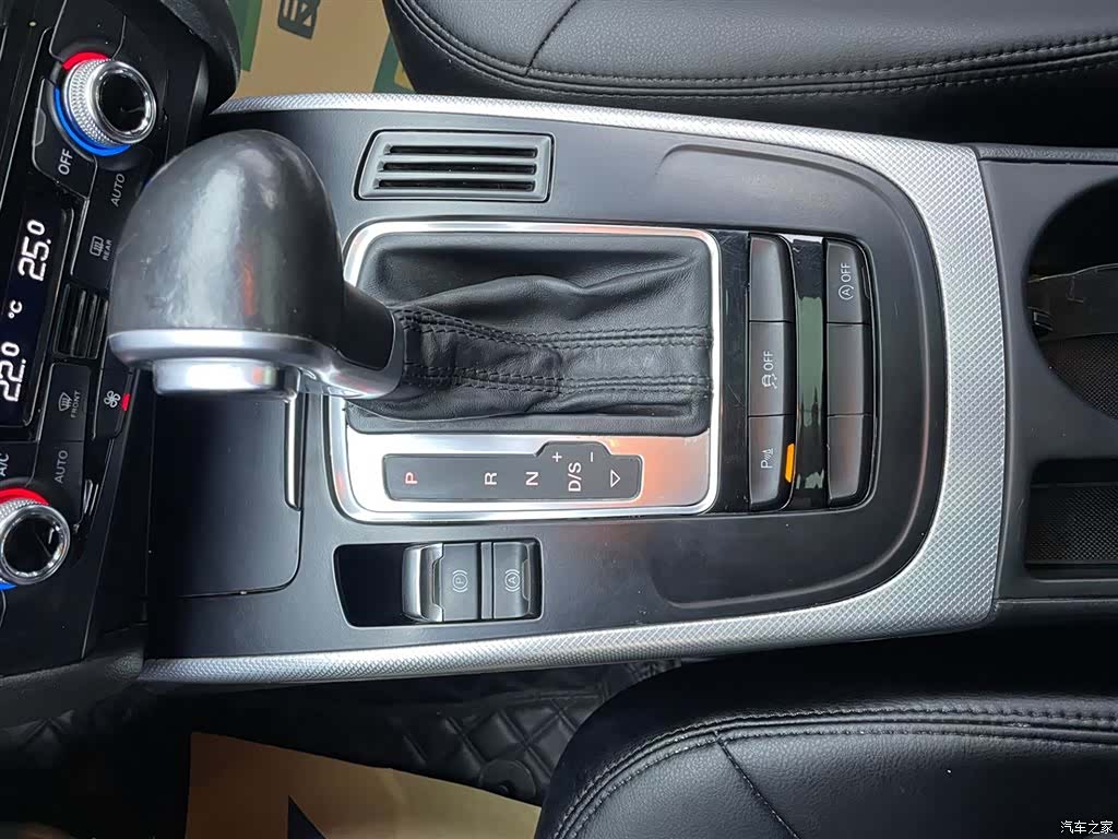 Audi A4L, 2015 10