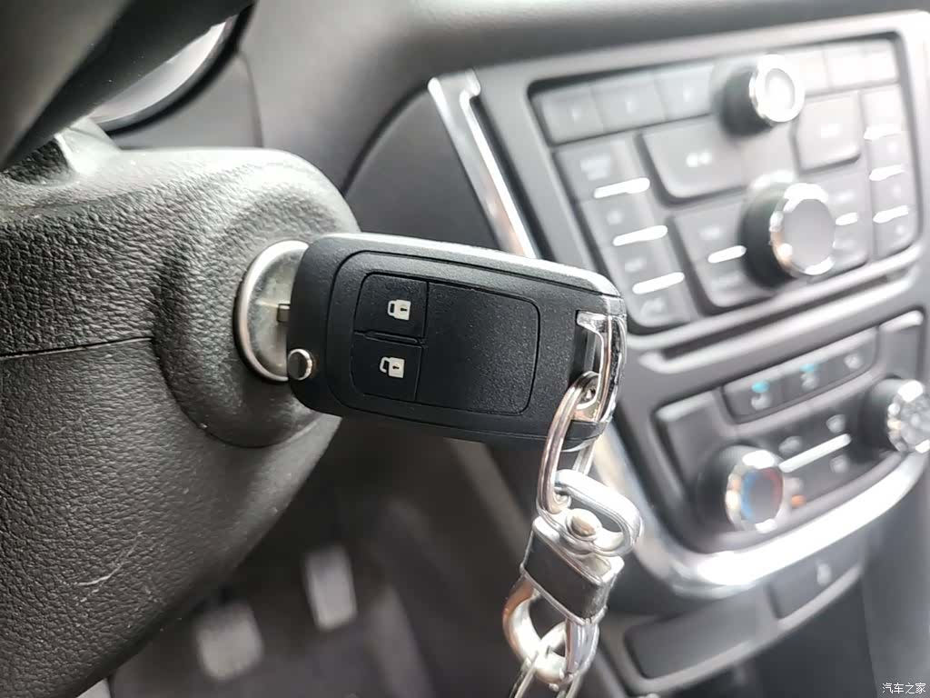 Buick Encore, 2015 9