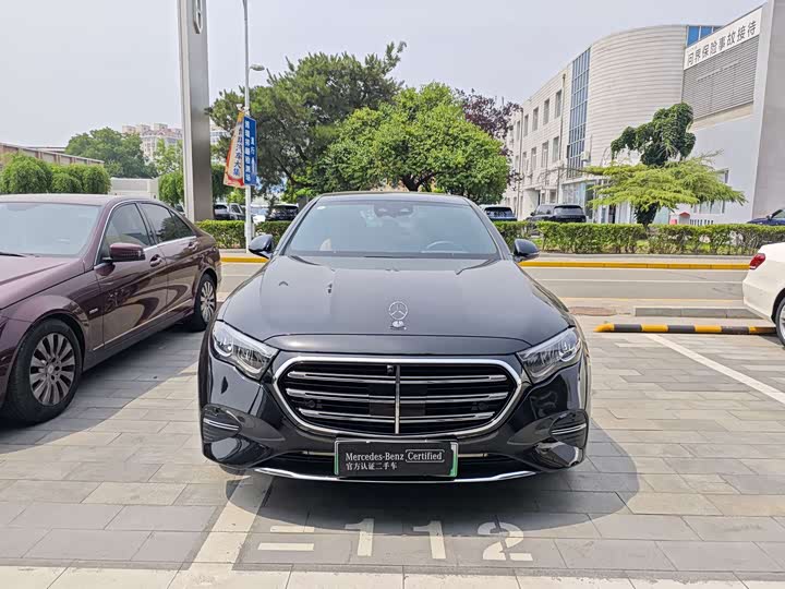 Mercedes-Benz E-Class, 2024 года фото 3