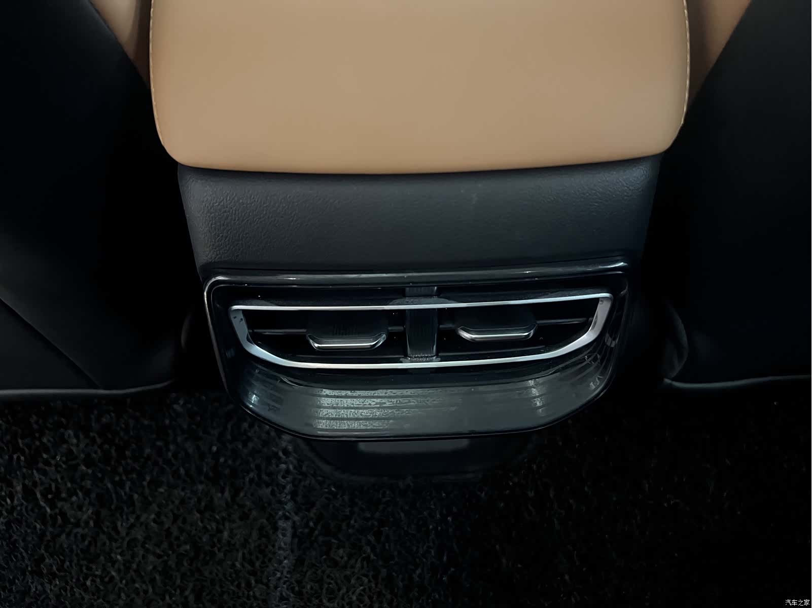Xpeng P5, 2022 14