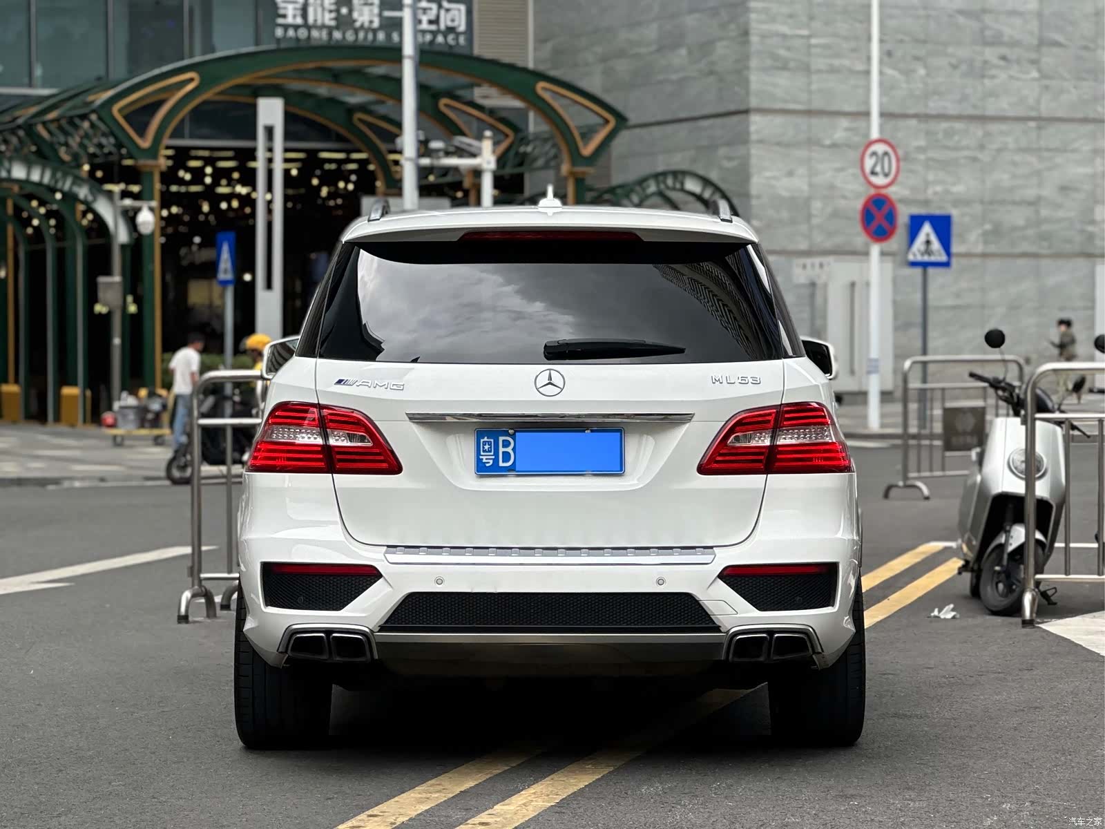 Mercedes-Benz M-Class AMG, 2016 19