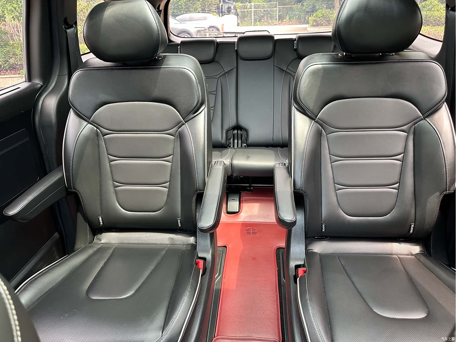 Hyundai Custo, 2025 25