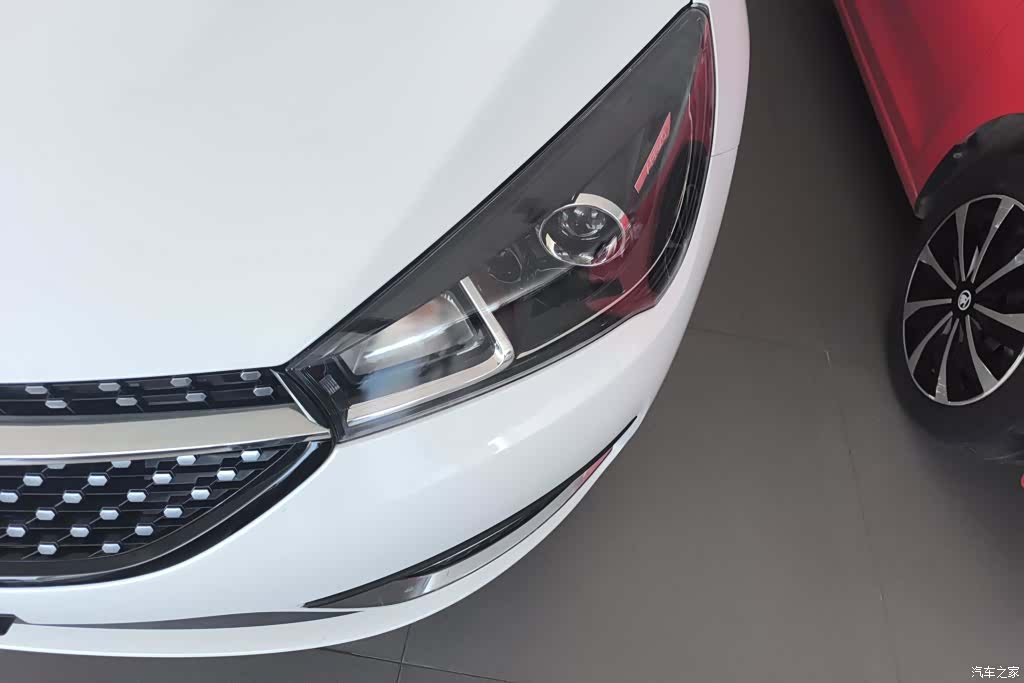 Chery 5, 2023 все фото