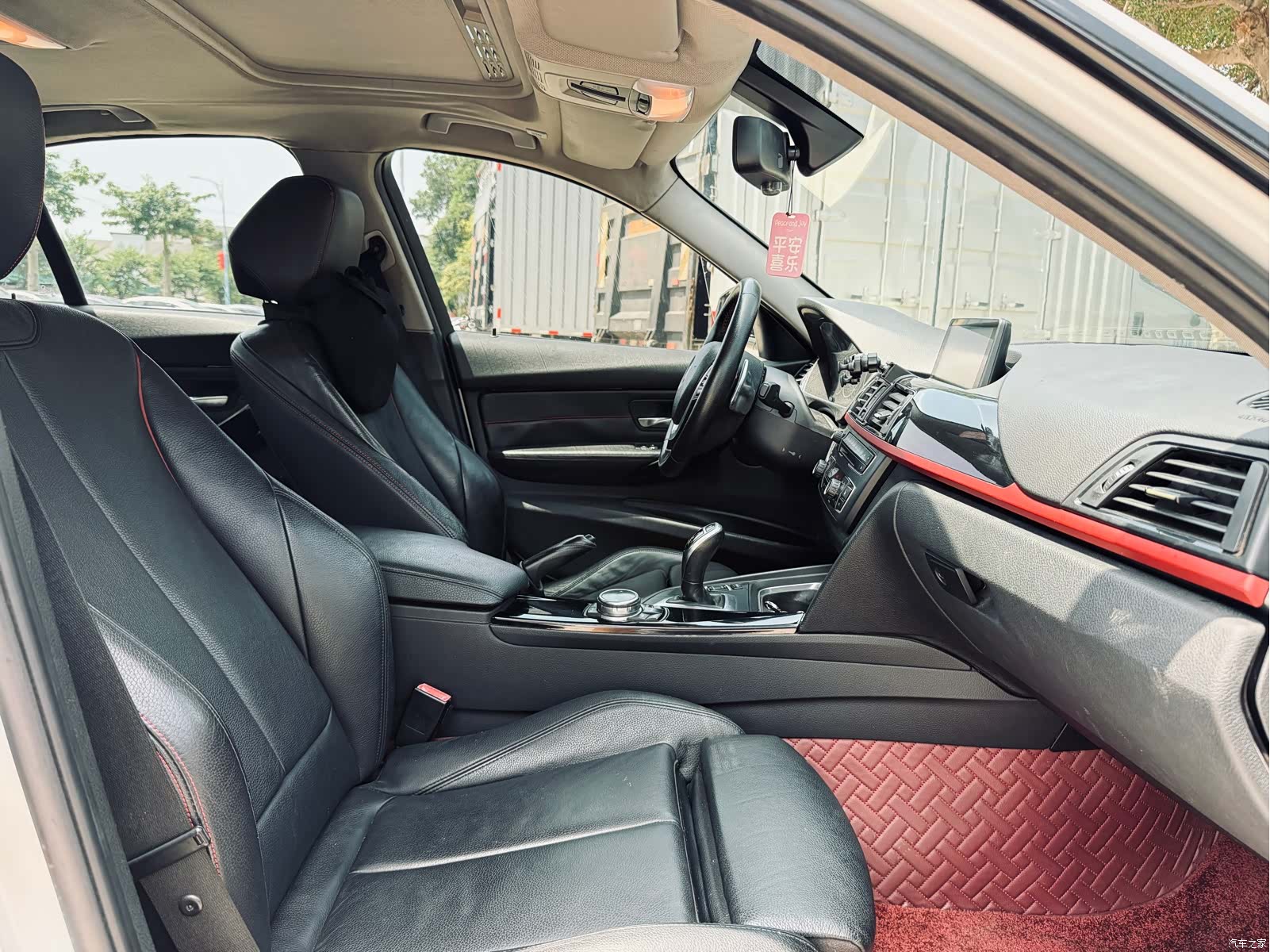 BMW 3 Series, 2013 27