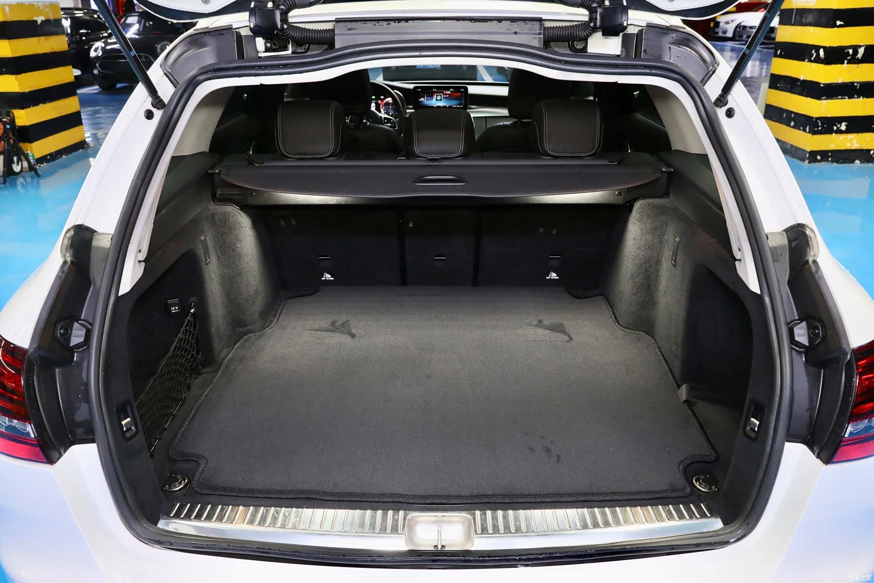 Mercedes-Benz C-Class, 2019 6