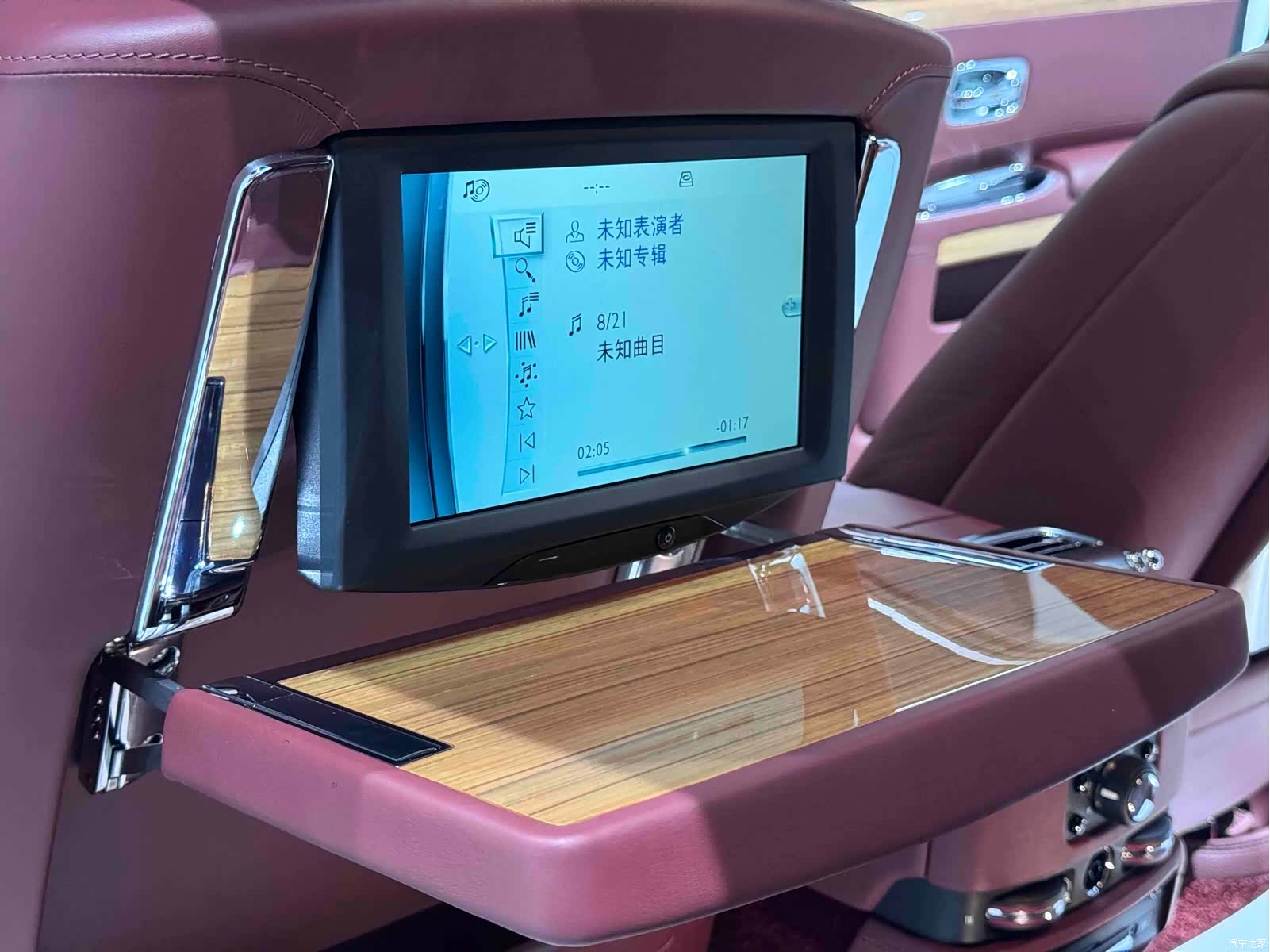 Rolls-Royce Ghost, 2018 21