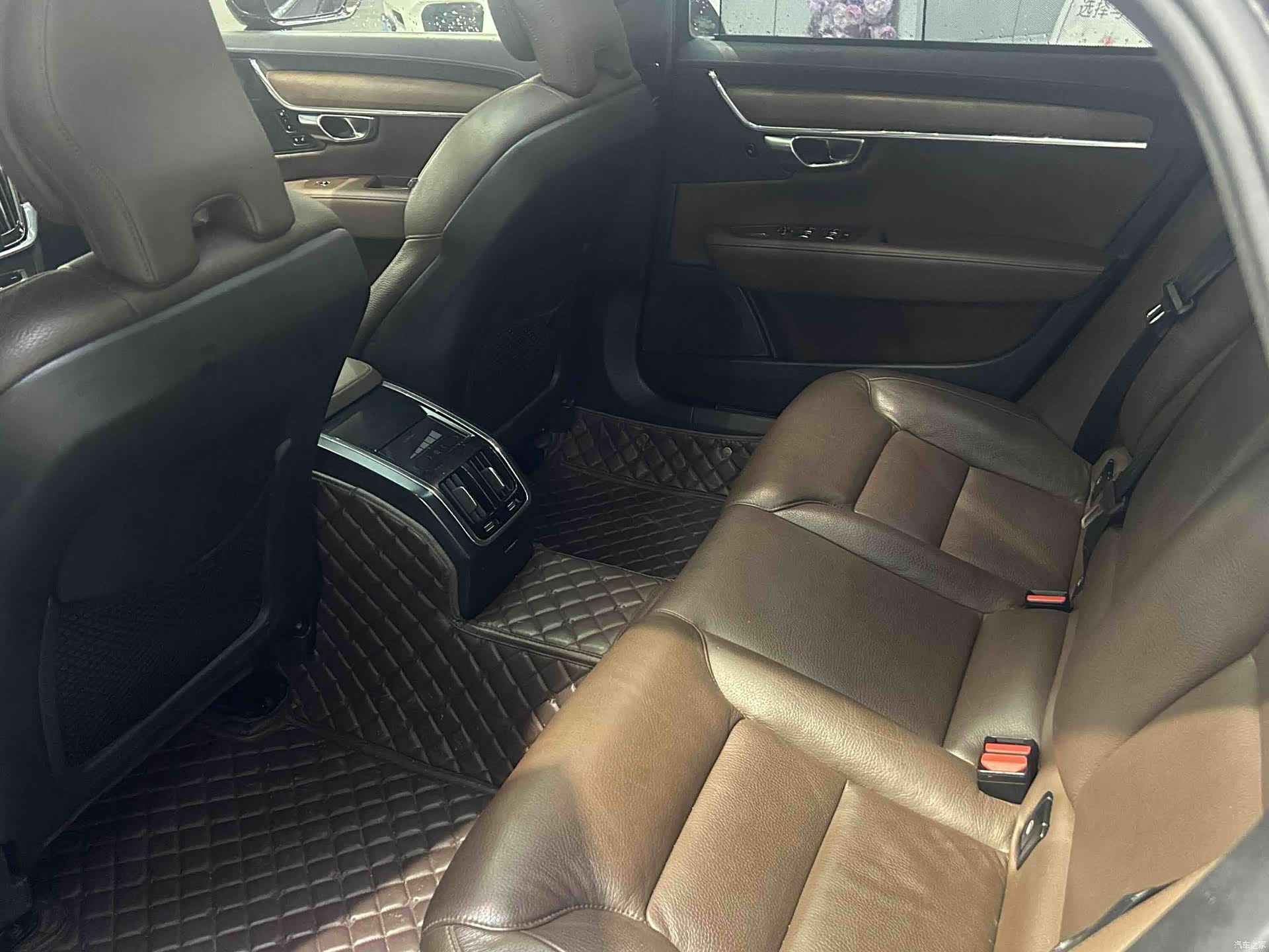 Volvo S90, 2019 все фото