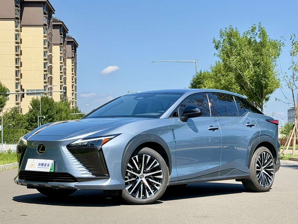 Lexus RZ