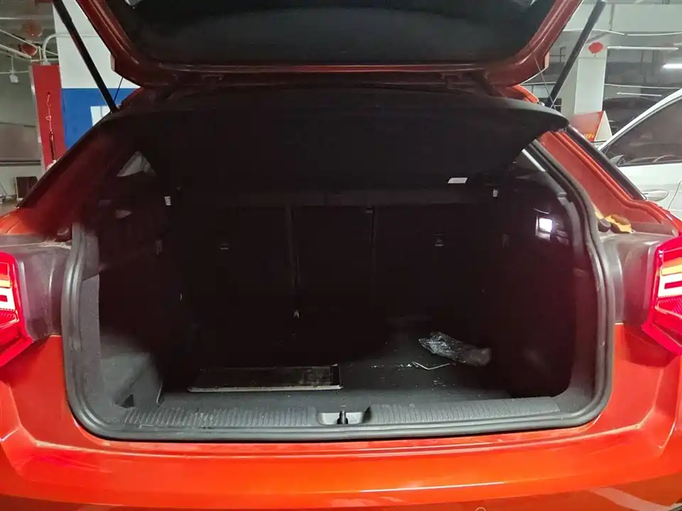 Audi Q2L Audi Q2L