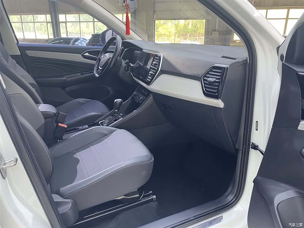 Volkswagen VS5, 2023 15