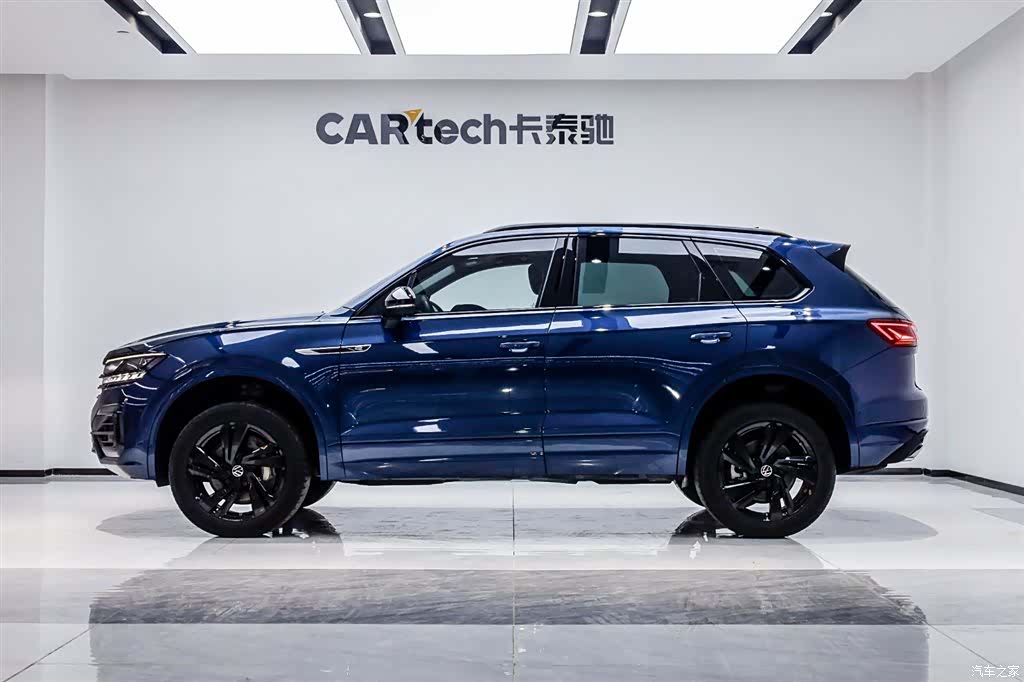 Volkswagen Touareg, 2023 23