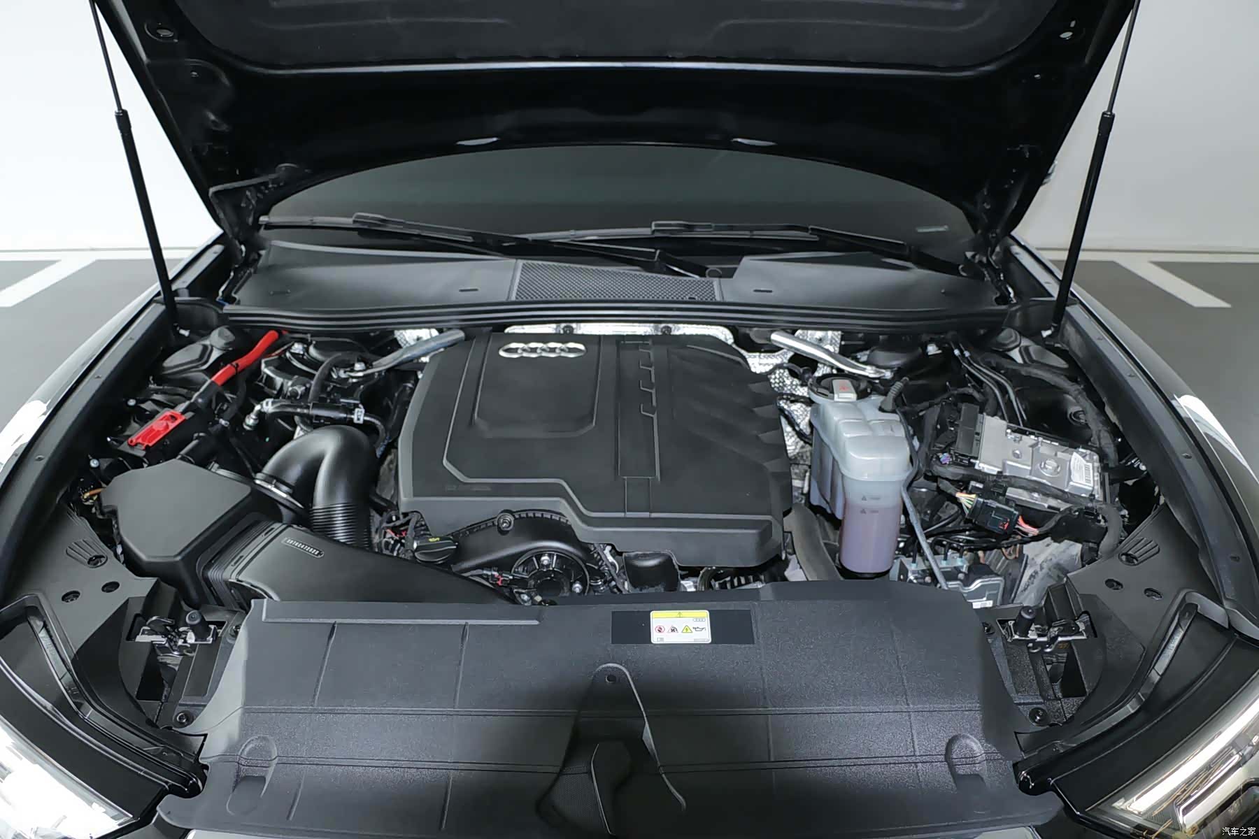 Audi A6L, 2022 9