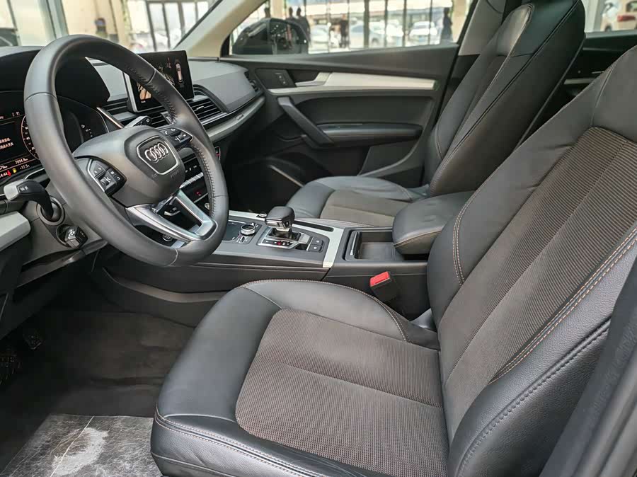 Audi Q5L 2019, фото 8
