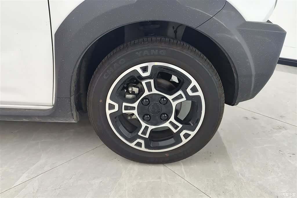 Geely Panda, 2025 6