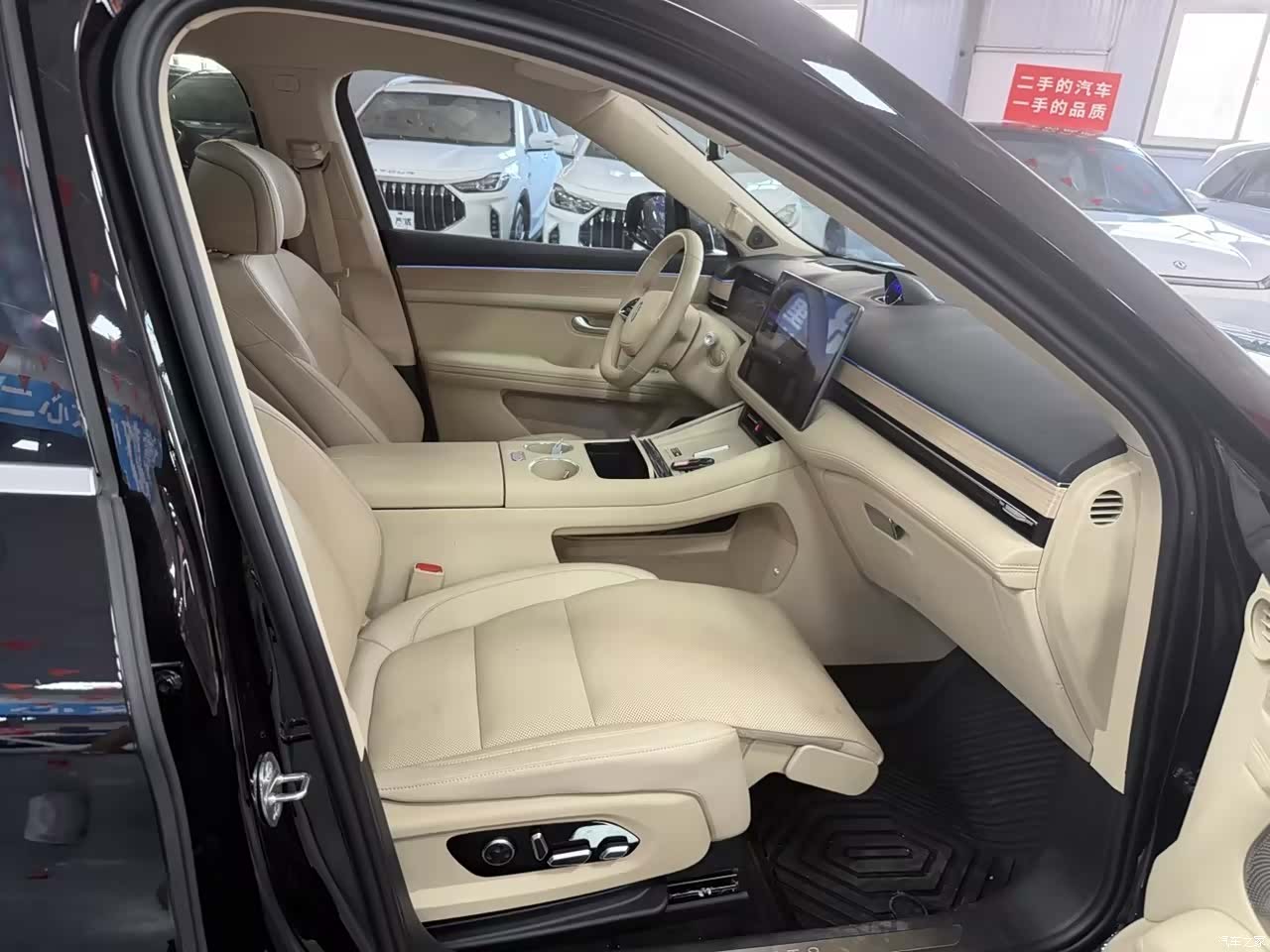 AITO M5, 2025 7