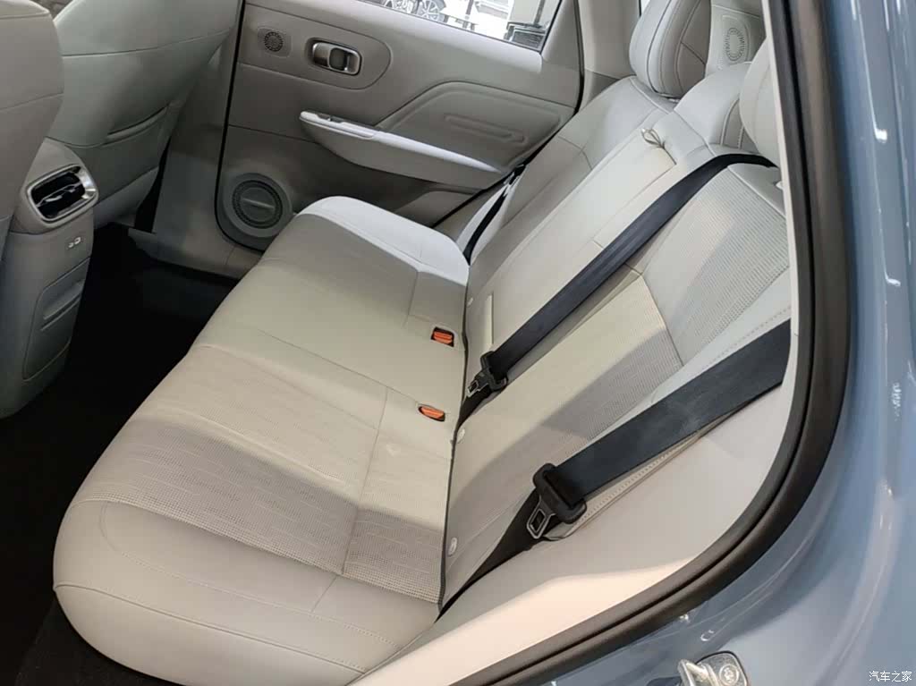Leapmotor B10, 2025 17