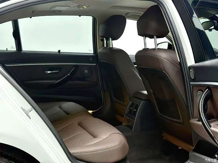 BMW 3 Series, 2018 все фото